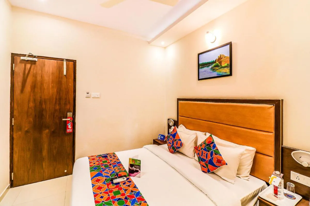 Image 4 of FabHotel Admiral – Nr Mumbai International Airport