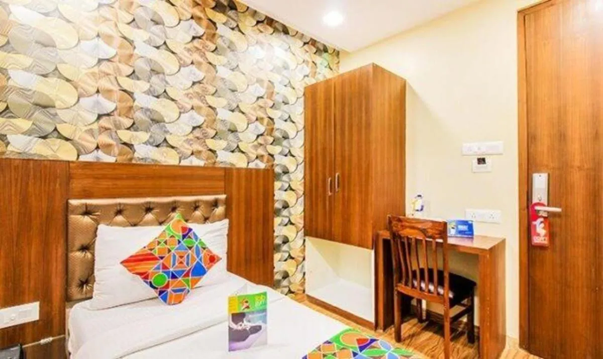 Image 2 of FabHotel Arton Suite – Nr Mumbai International Airport