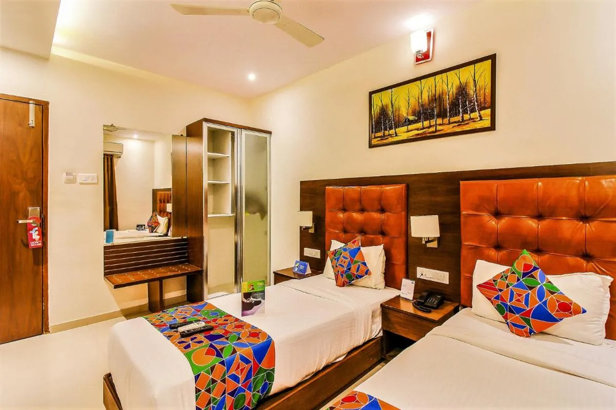 Image 1 of FabHotel Empire Suite – Nr Mumbai International Airport