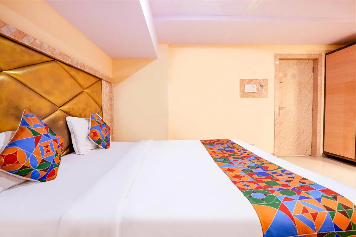 Image 2 of FabHotel Everest