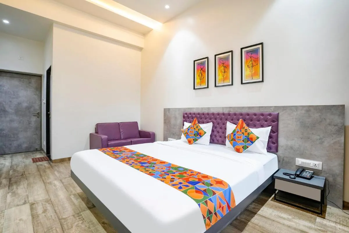 Image 3 of FabHotel Global Spaces – Nr NESCO Exhibition Center