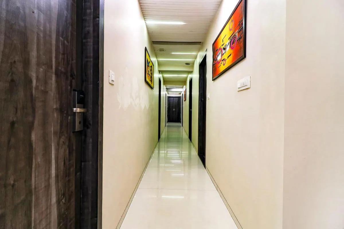 Image 3 of FabHotel Grand Heritage – Nr BKC