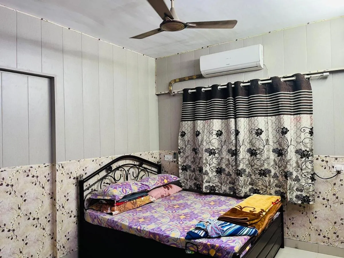 Image 5 of Galaxy Apartment