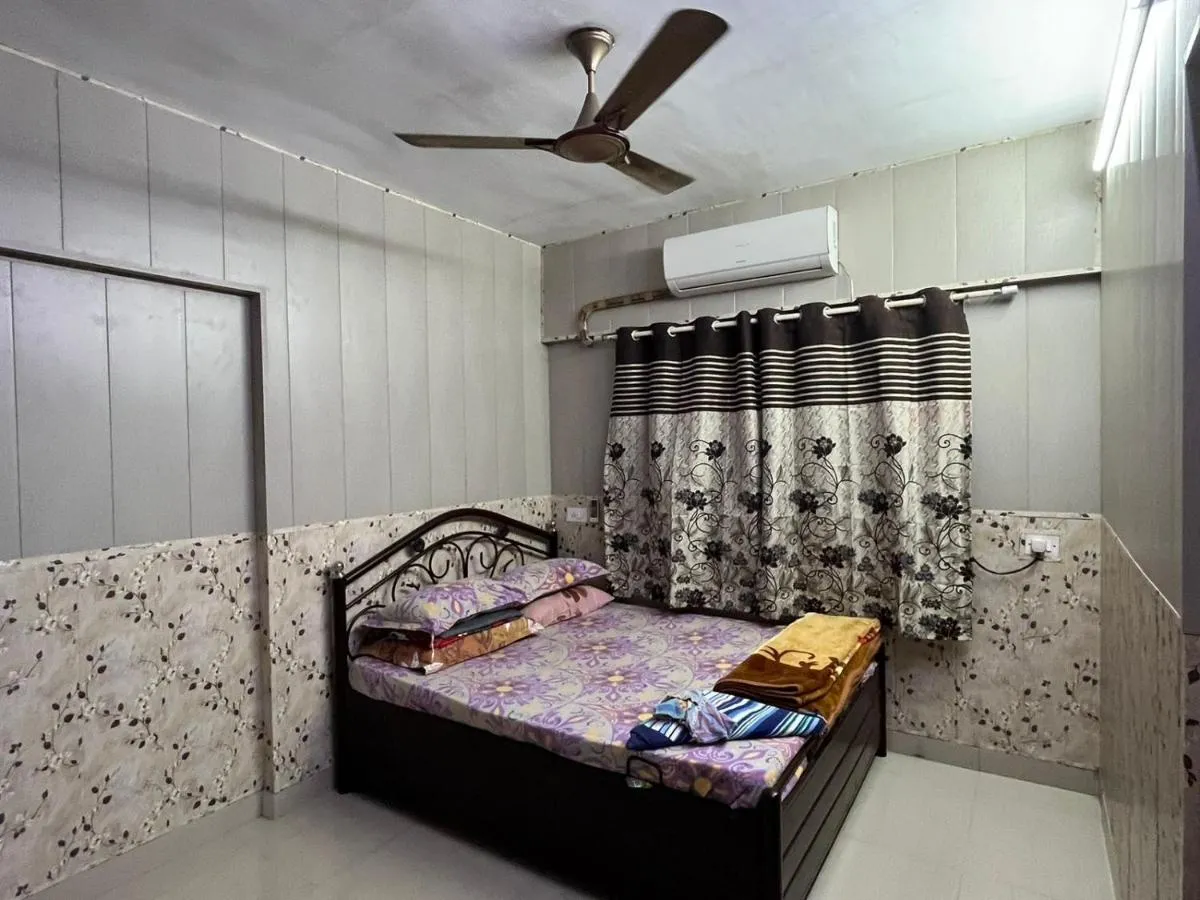 Image 4 of Galaxy Apartment