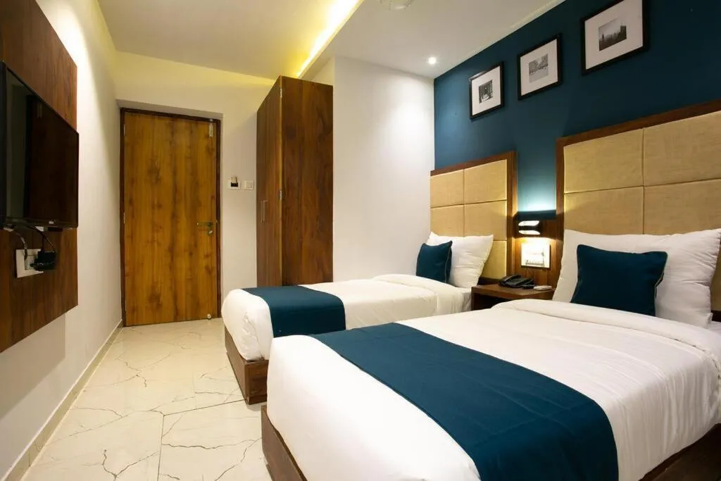 Image 4 of HOTEL ASTROS
