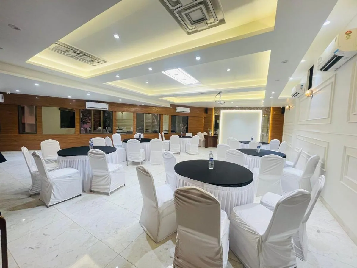 Image 6 of HOTEL GOLDEN TULIPZ