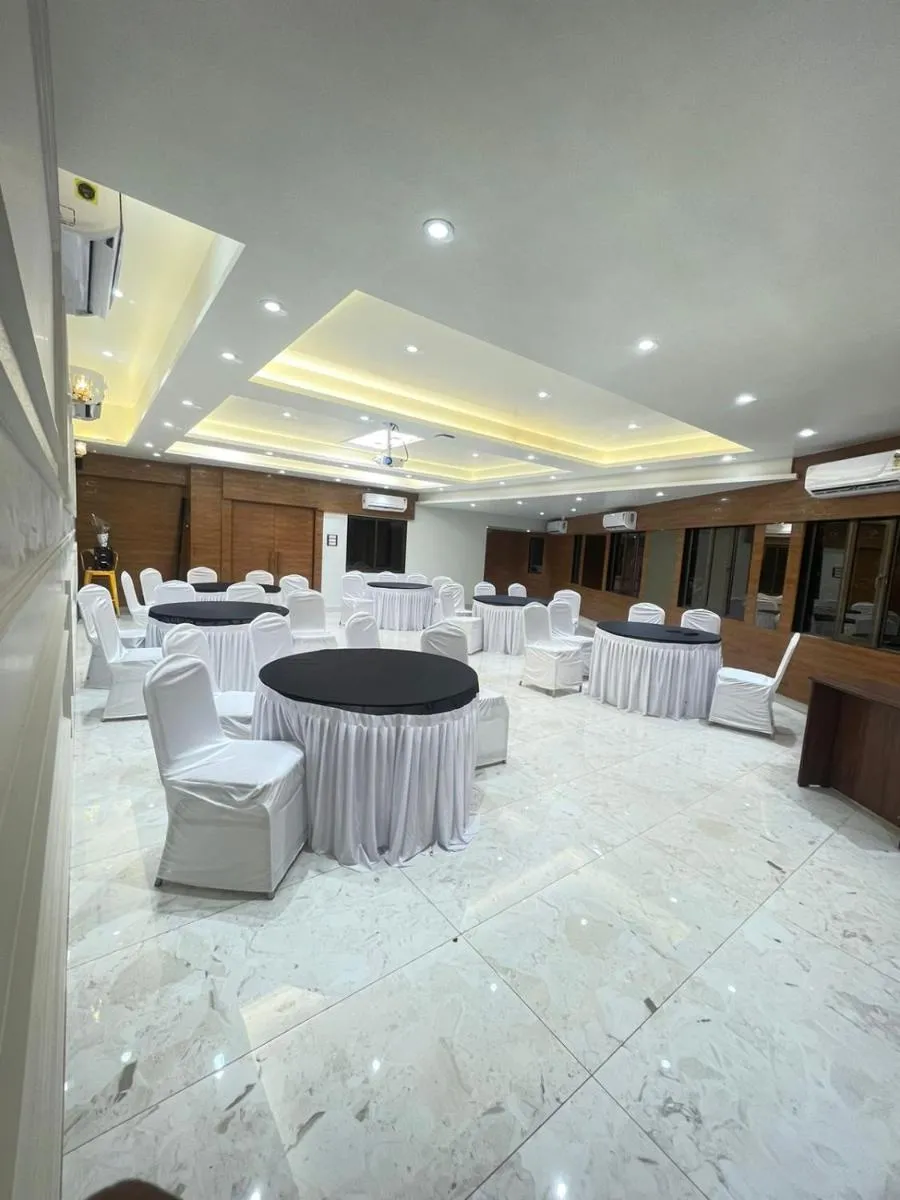 Image 4 of HOTEL GOLDEN TULIPZ