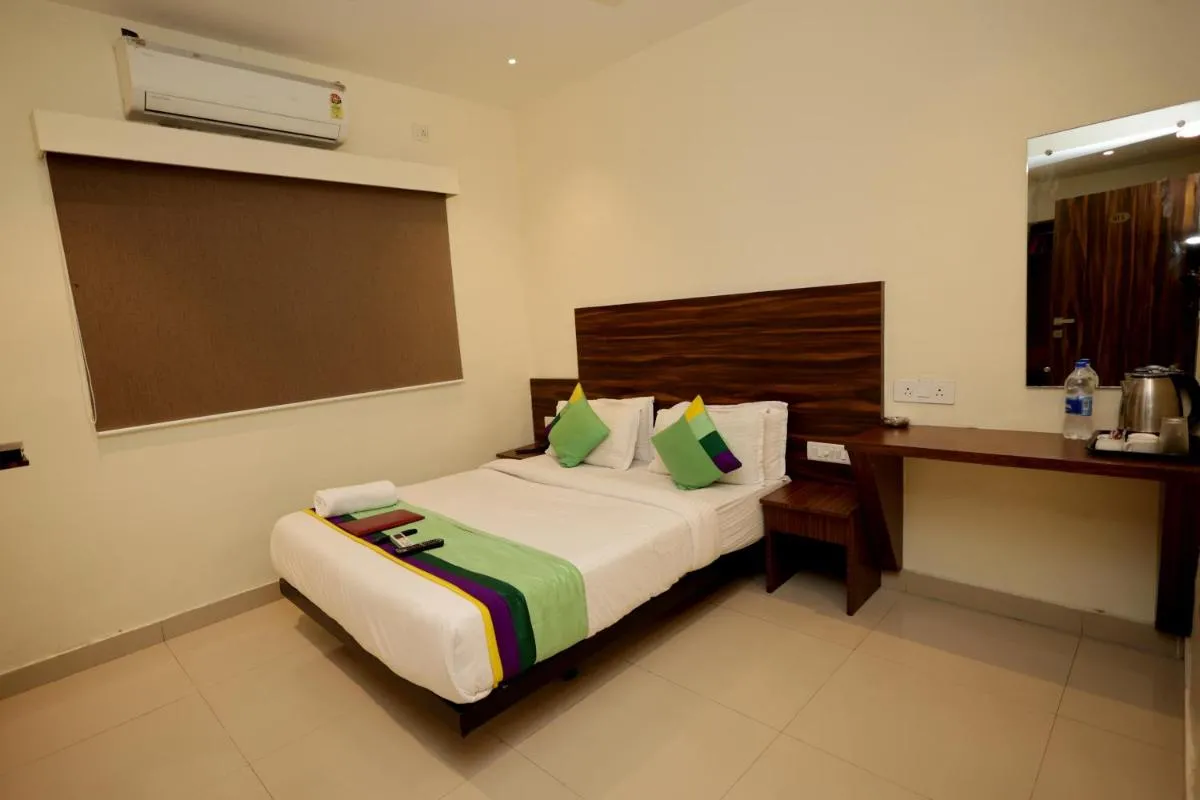 Image 1 of HOTEL GOLDEN TULIPZ