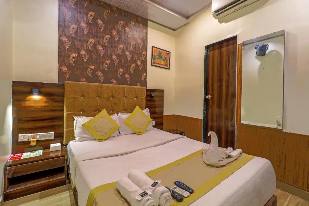 Image of HOTEL SIGNATURE INN
