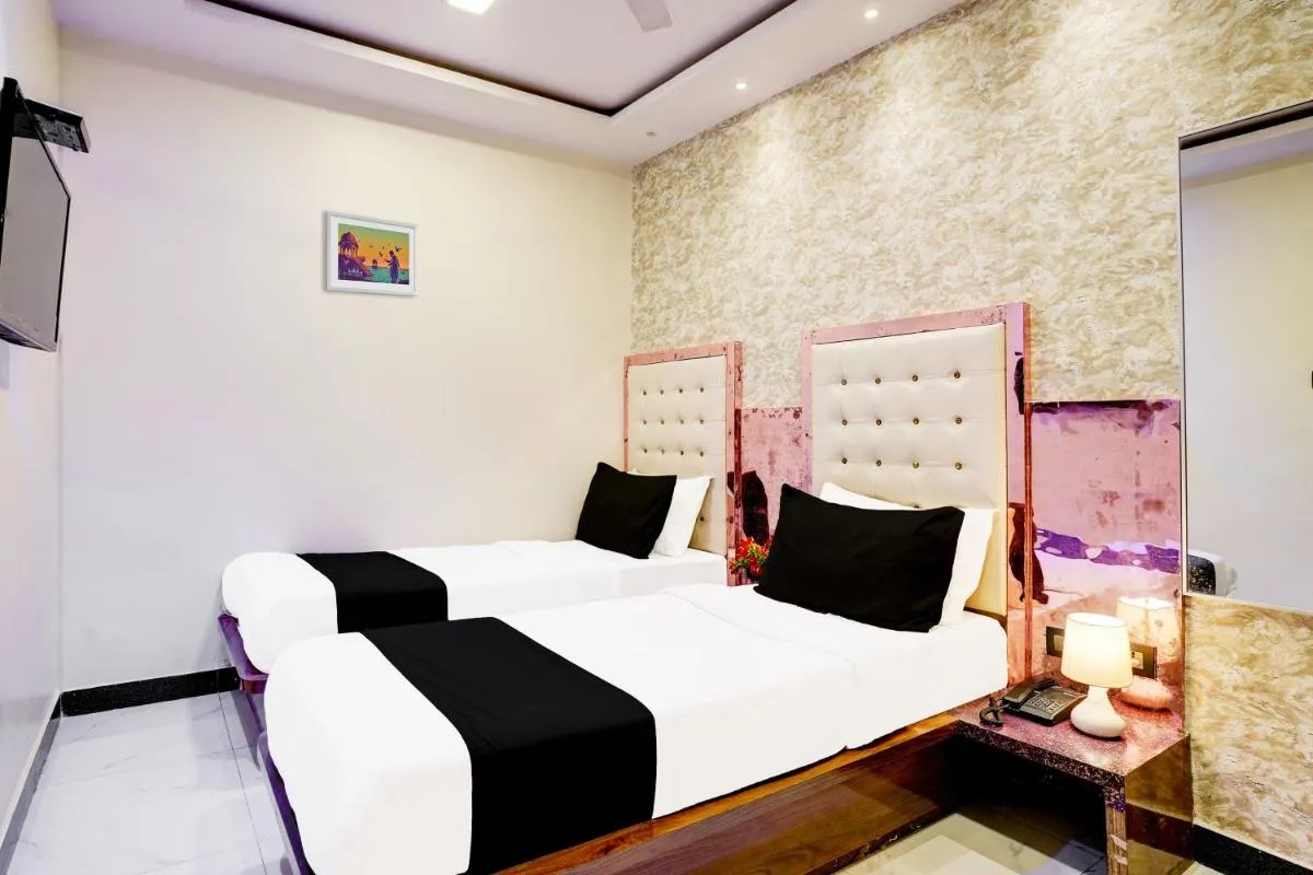 Image 1 of Hotel Airport Crown Andheri East, Mumbai