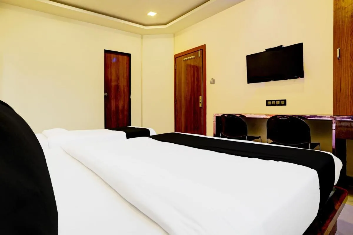 Image 3 of Hotel Airport Crown Andheri East, Mumbai