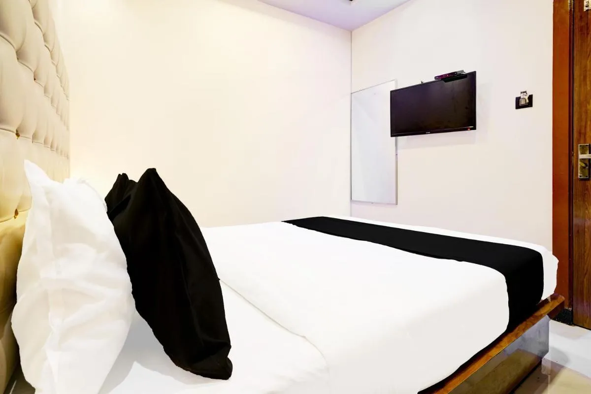 Image 6 of Hotel Airport Crown Andheri East, Mumbai