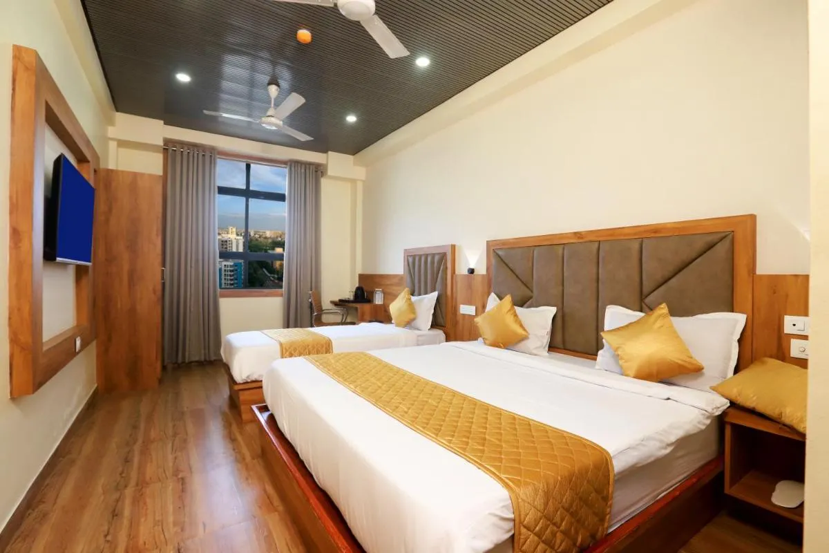 Image 4 of Hotel BKC Minerva, Near US Consulate