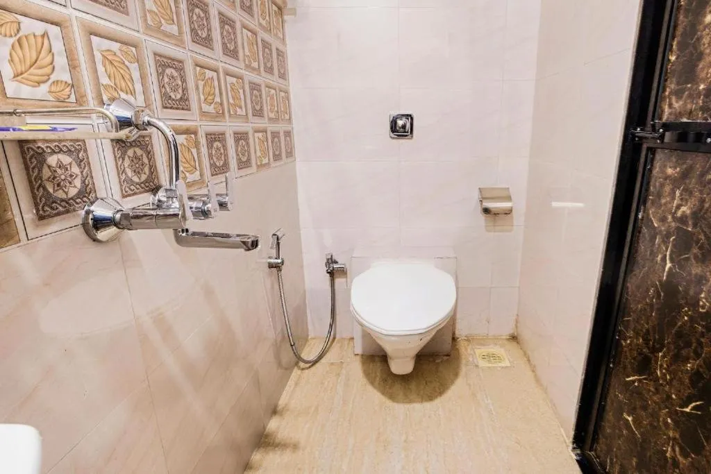 Image 5 of Hotel Embassy Grand Near US Embassy BKC Mumbai