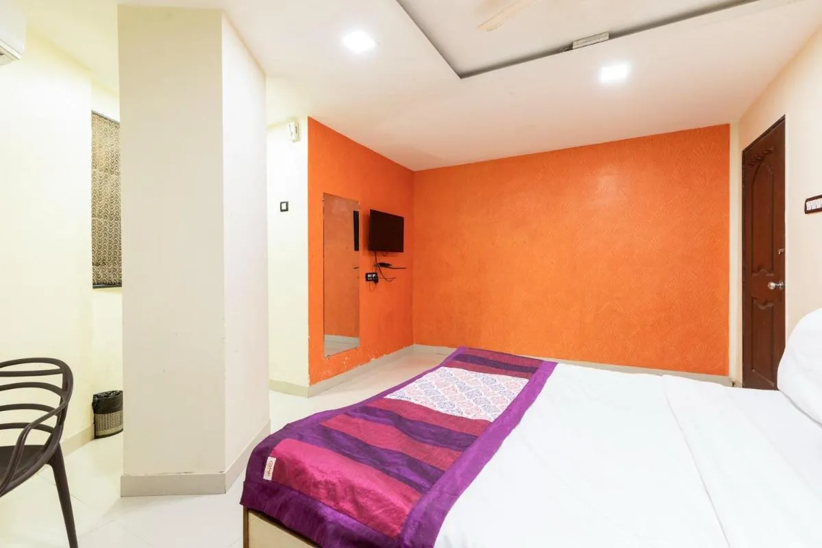 Image 6 of Hotel Girgoan Palace
