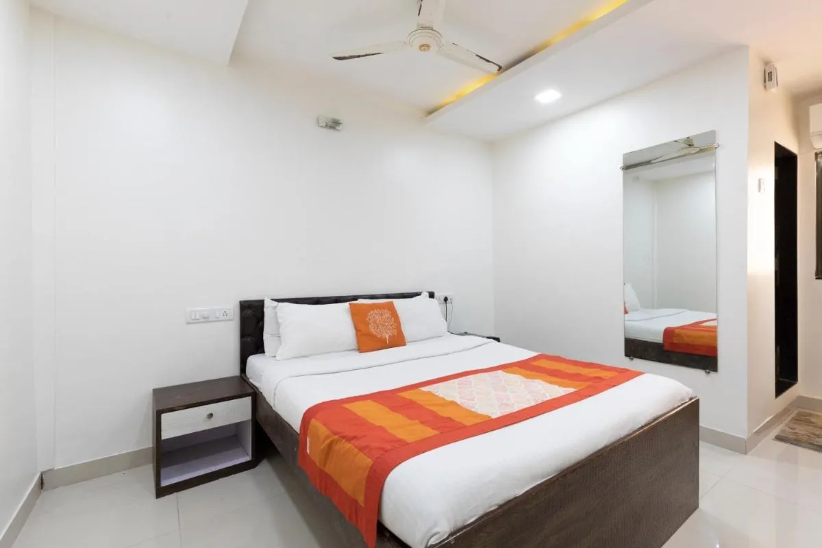 Image 1 of Hotel Girgoan Palace