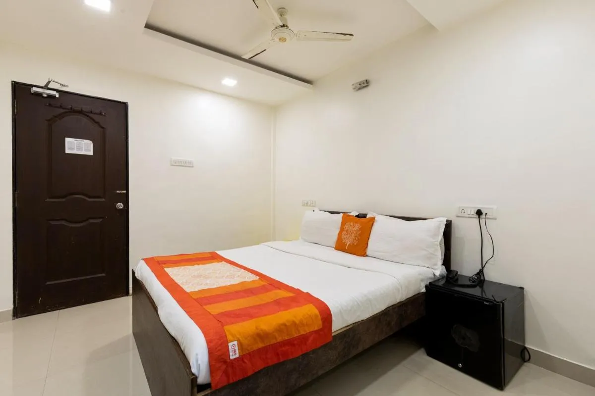 Image 4 of Hotel Girgoan Palace