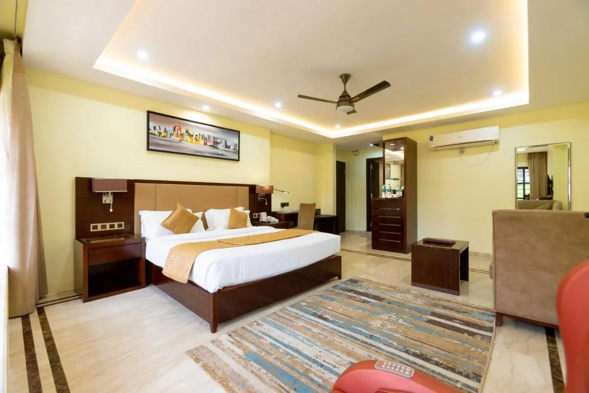 Image 1 of Hotel Godwin – Colaba