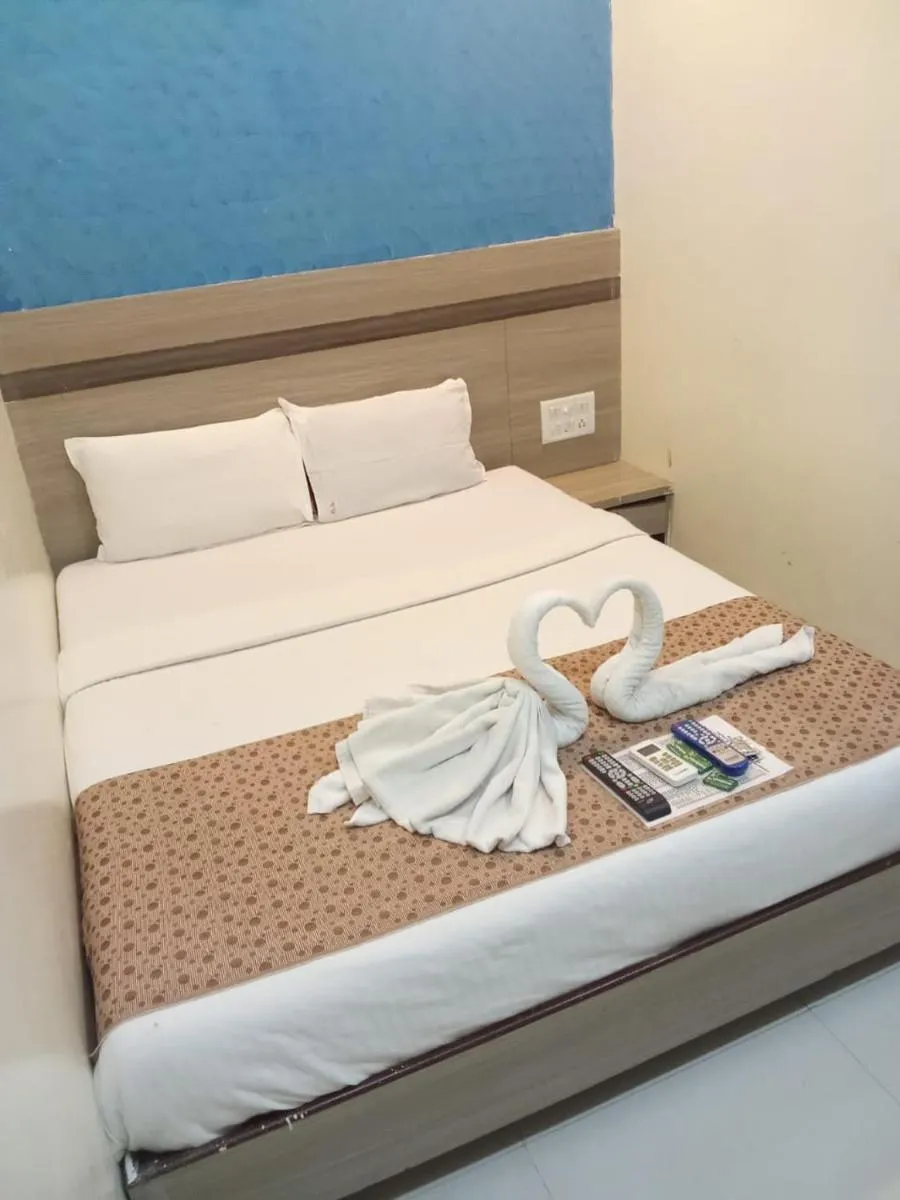 Image 3 of Hotel Golden Arch – NEAR DOMESTIC AIRPORT