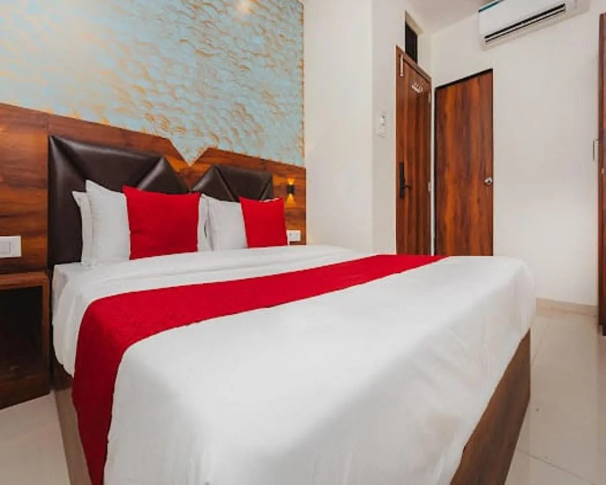 Image 3 of Hotel Golden Sands Inn Aslpha