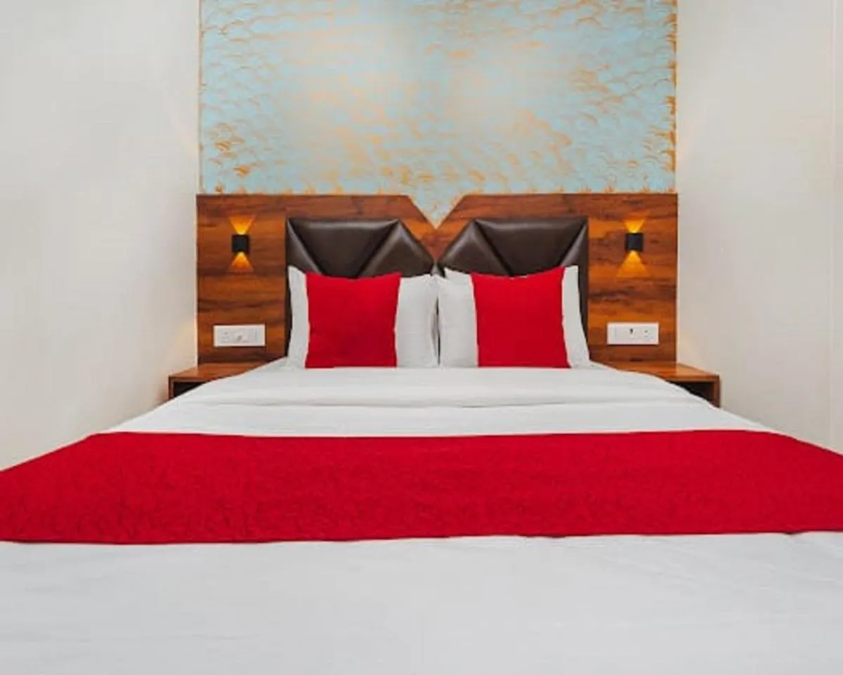 Image 5 of Hotel Golden Sands Inn Aslpha