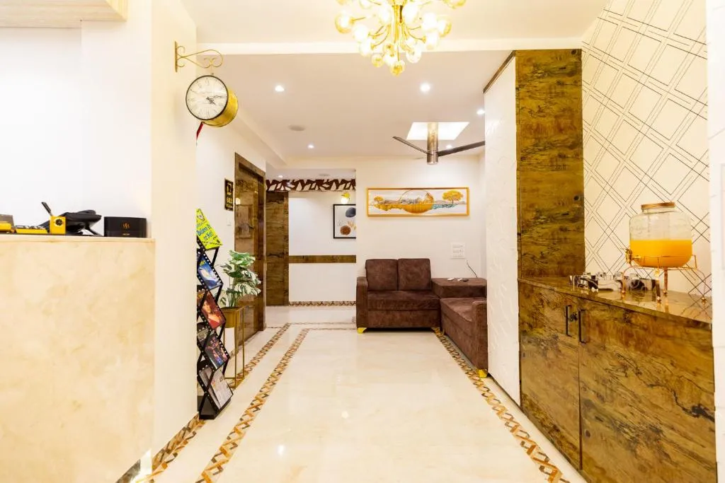 Image of Hotel Larmont Luxury