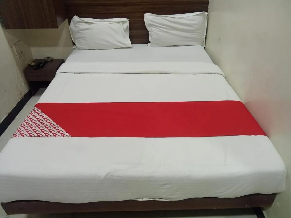 Image 2 of Hotel Mumbai Residency