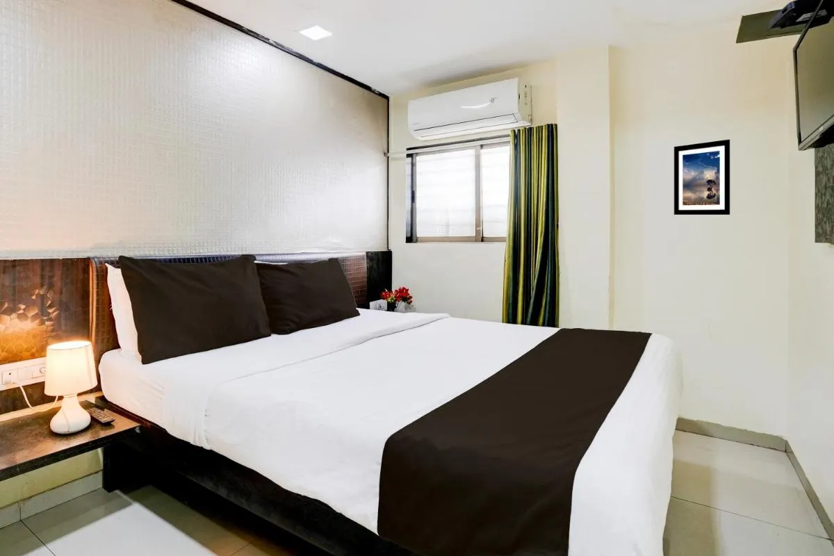 Image 1 of Hotel O Golden Sagar