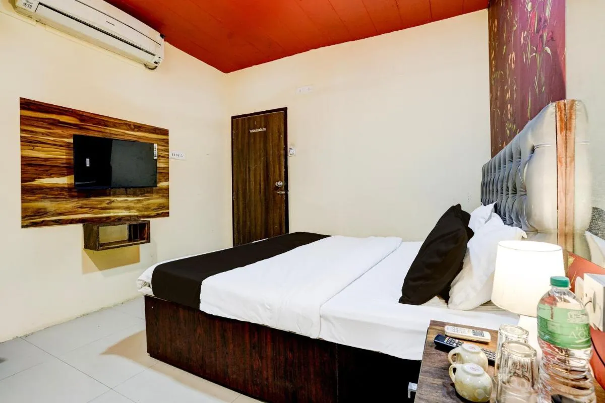 Image 3 of Hotel O Moss View
