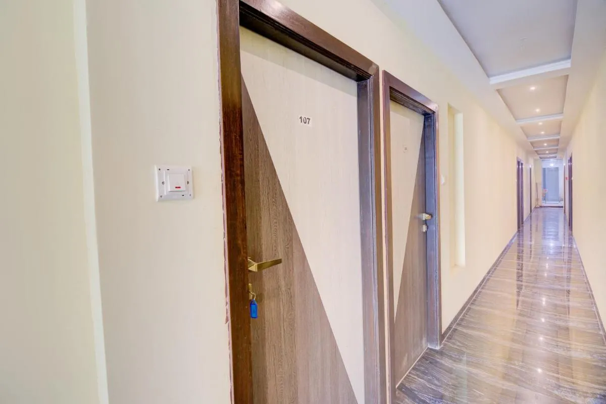 Image 4 of Hotel O Royal Orbit