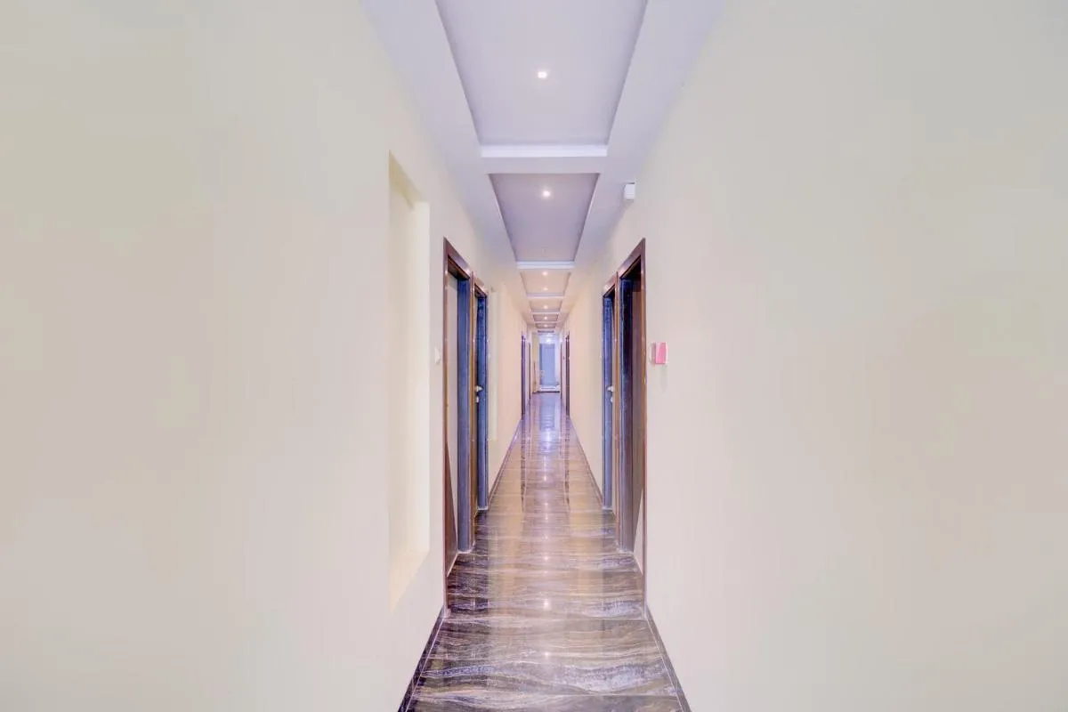 Image 3 of Hotel O Royal Orbit