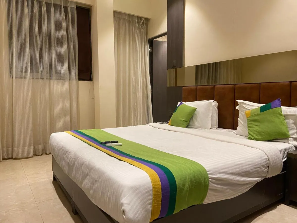 Image 1 of Hotel Oyster Suite Andheri West