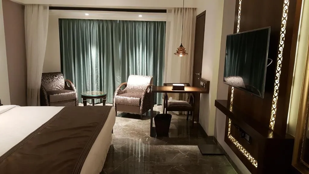 Image of Hotel Peninsula Redpine