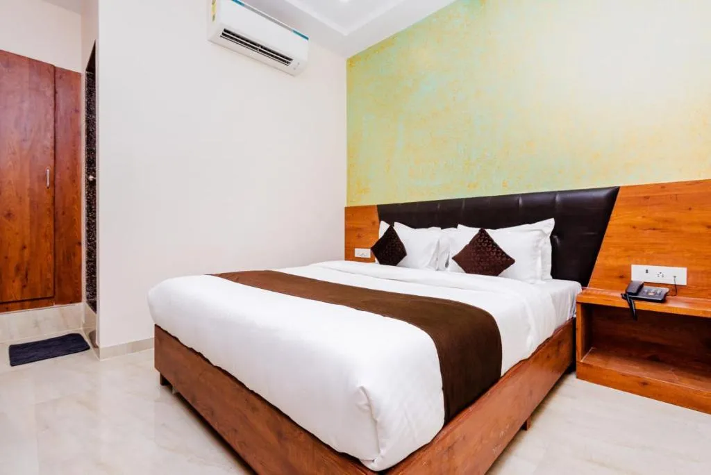 Image of Hotel Raheja Residency