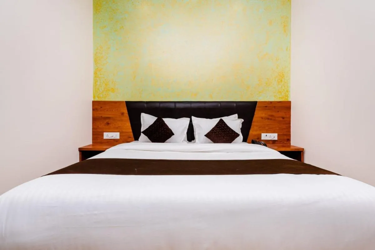 Image 1 of Hotel Raheja Residency