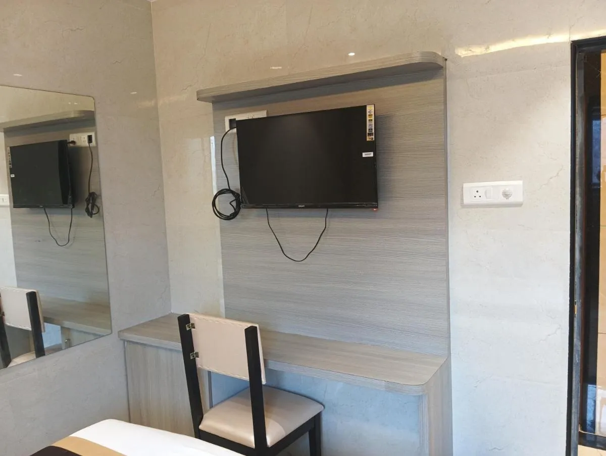 Image 2 of Hotel Regal Residency