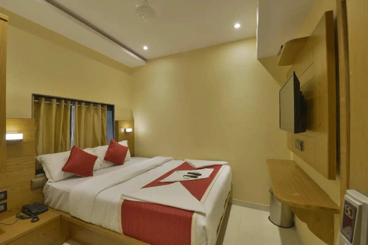 Image 4 of Hotel Residency Park