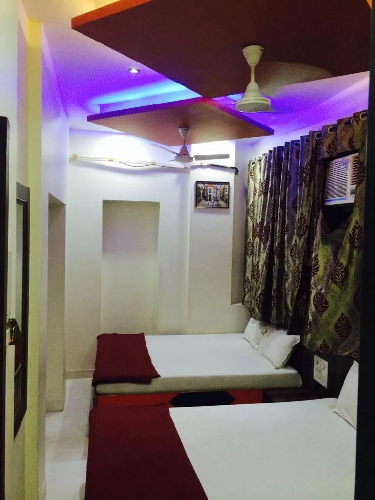 Image 3 of Hotel Sea View – Near Taj Hotel