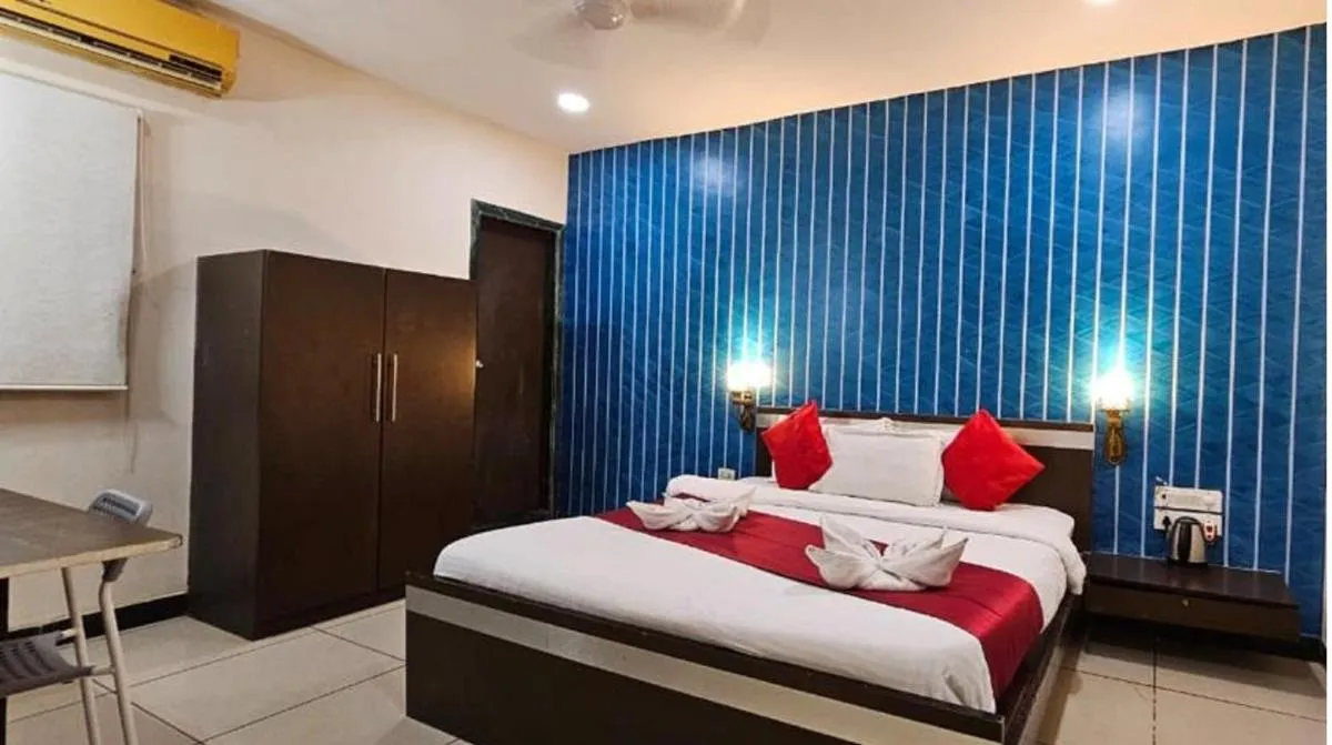Image 3 of Hotel Sunshine Airport