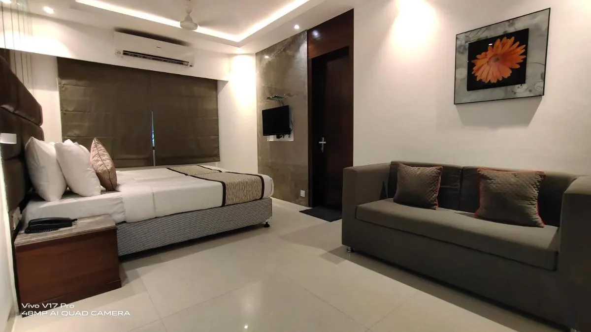 Image 3 of Hotel Supreme – Cuffe Parade