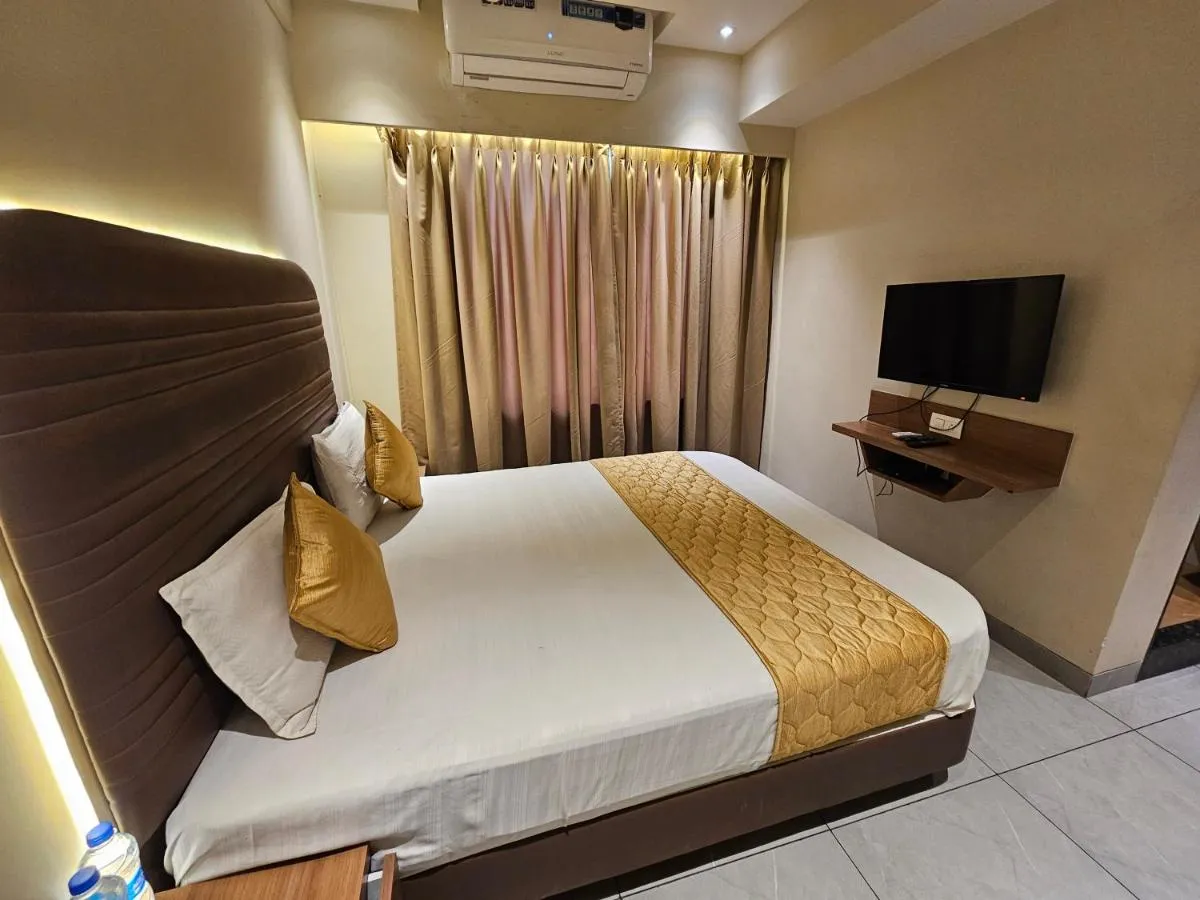 Image 6 of Hotel The UBE Residency