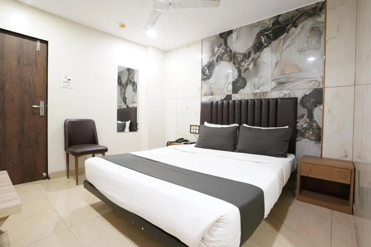 Image 2 of Hotel U Life Residency Mumbai