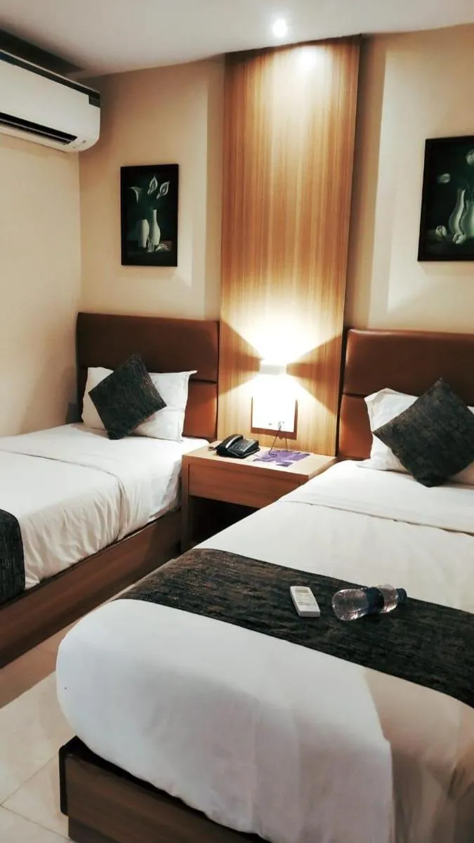 Image 4 of Hotel West Blue