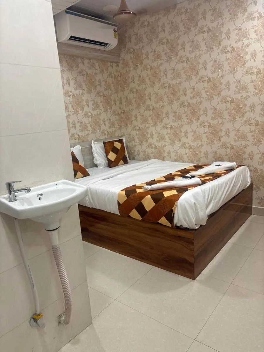 Image 3 of Kohinoor Guest House
