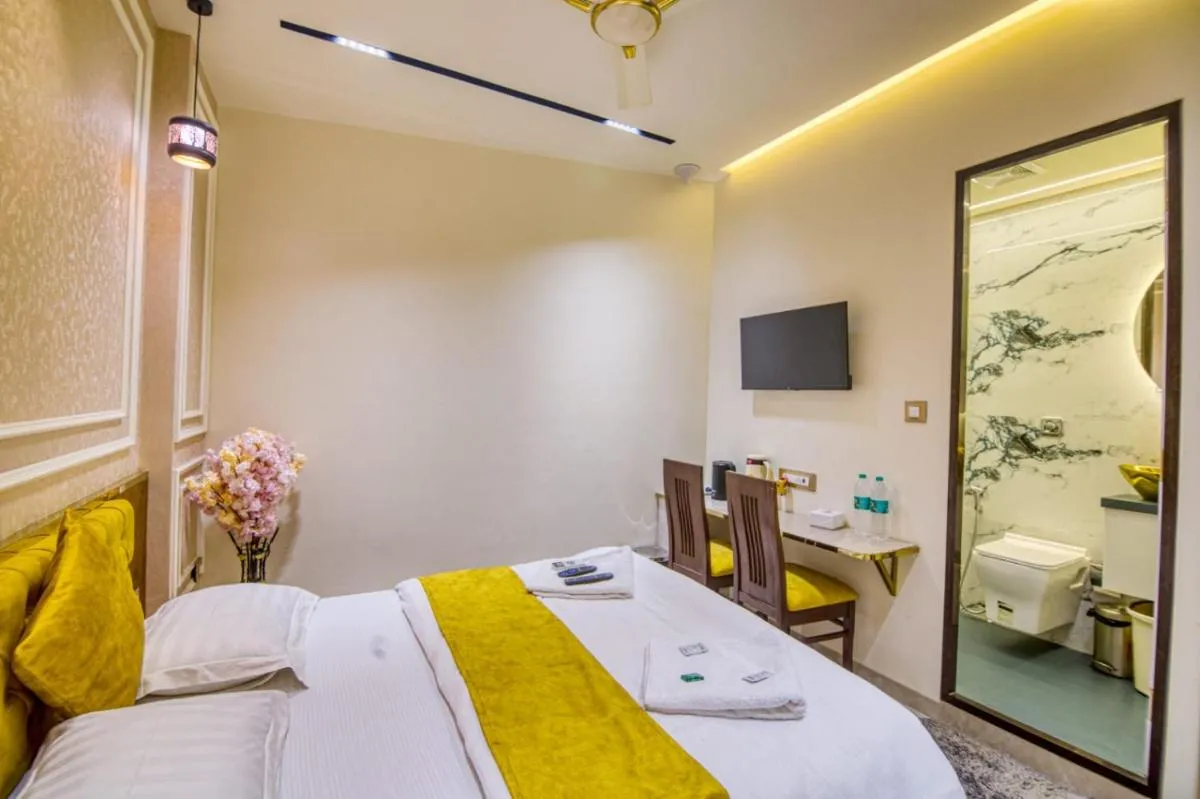 Image 1 of La Hotel Metro near BKC