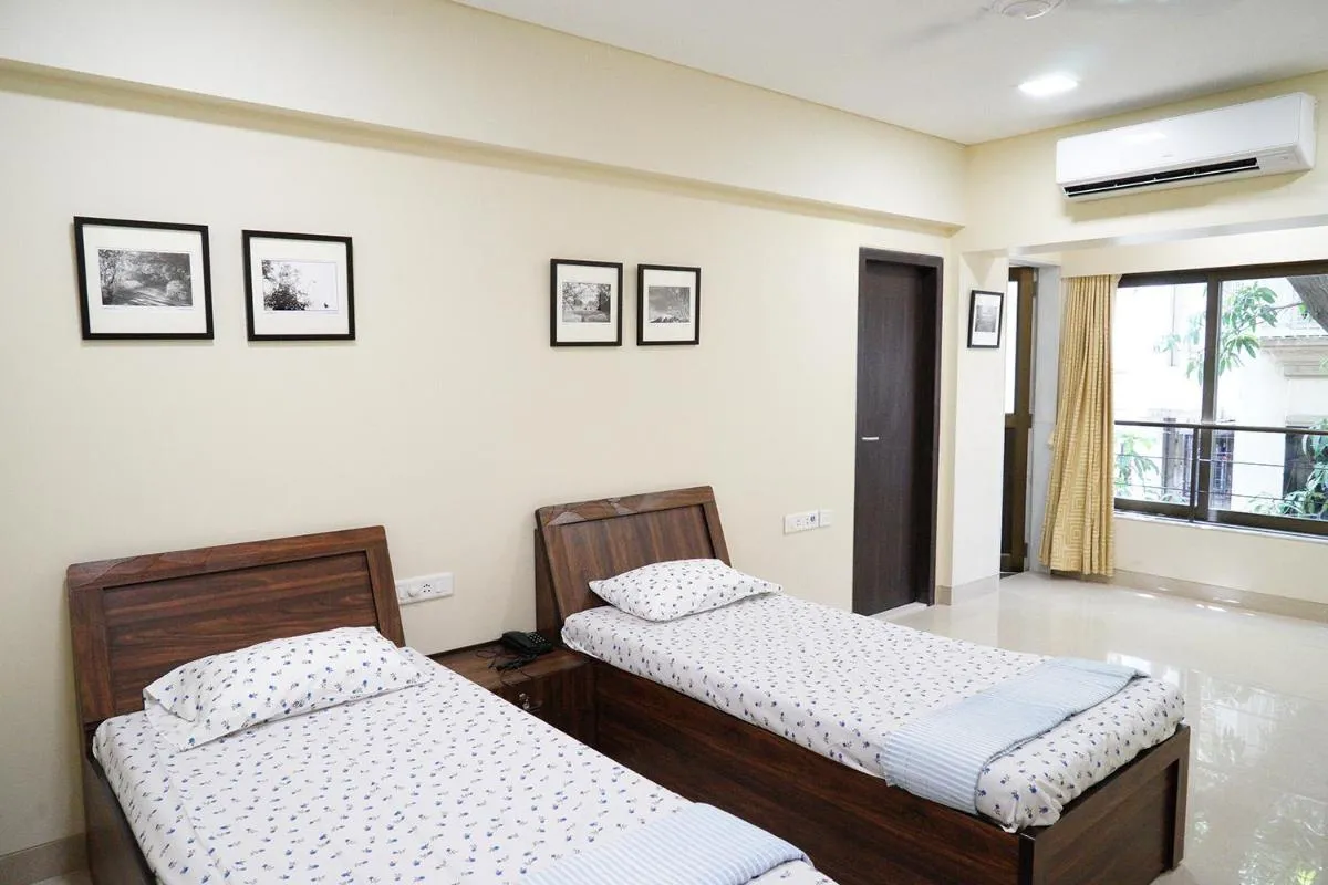 Image 4 of Large, Modern, Private 3BHK, Khar West, Mumbai