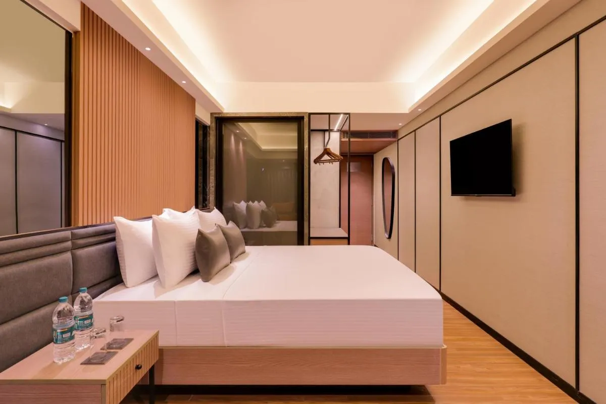 Image 2 of Lemon Tree Premier, Malad, Mumbai