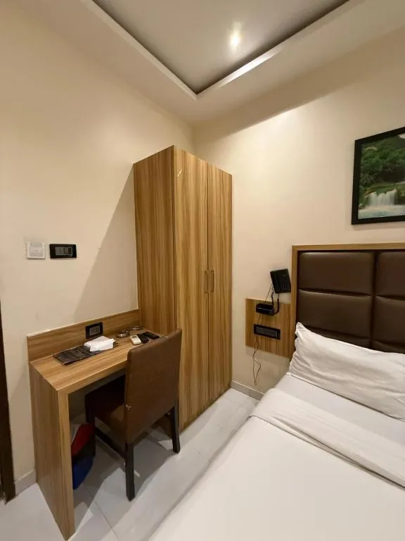 Image of M e r i t o n HOTEL T-2