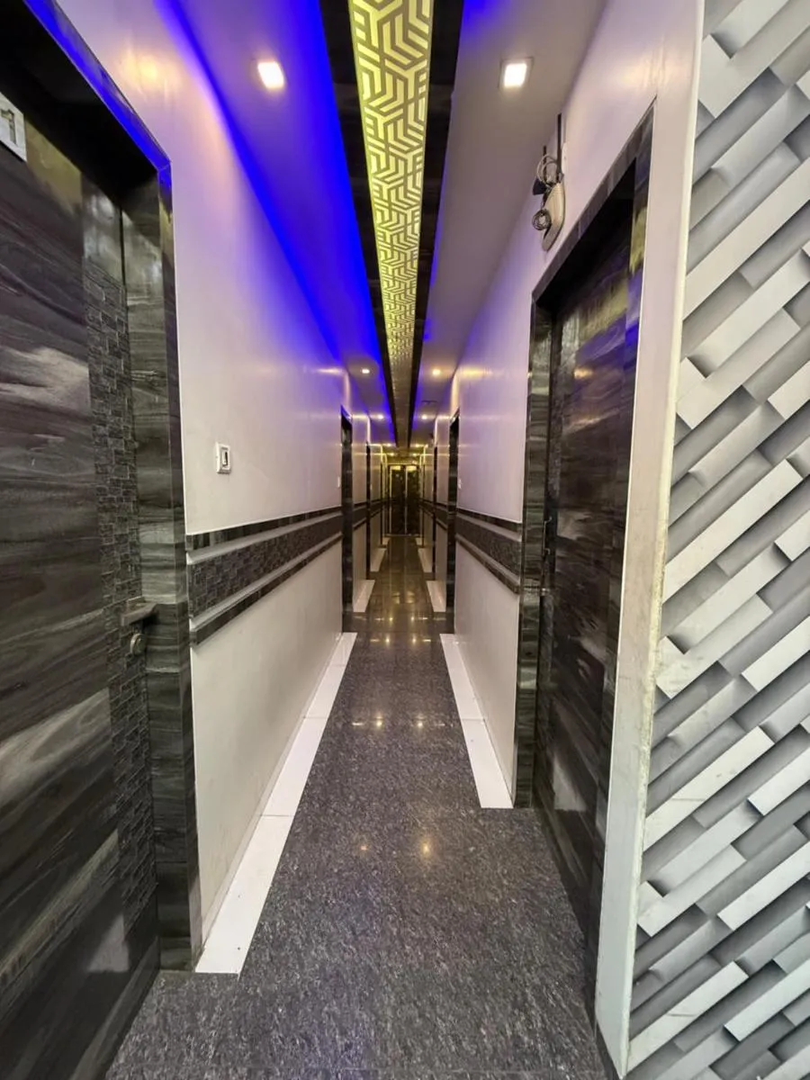 Image 1 of M e r i t o n HOTEL T-2