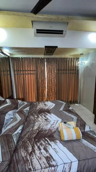 Image 6 of Modern 2bhk in main Lokhandwala WITH WI FI